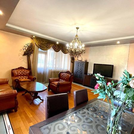 Apartments Emili يريفان المظهر الخارجي الصورة