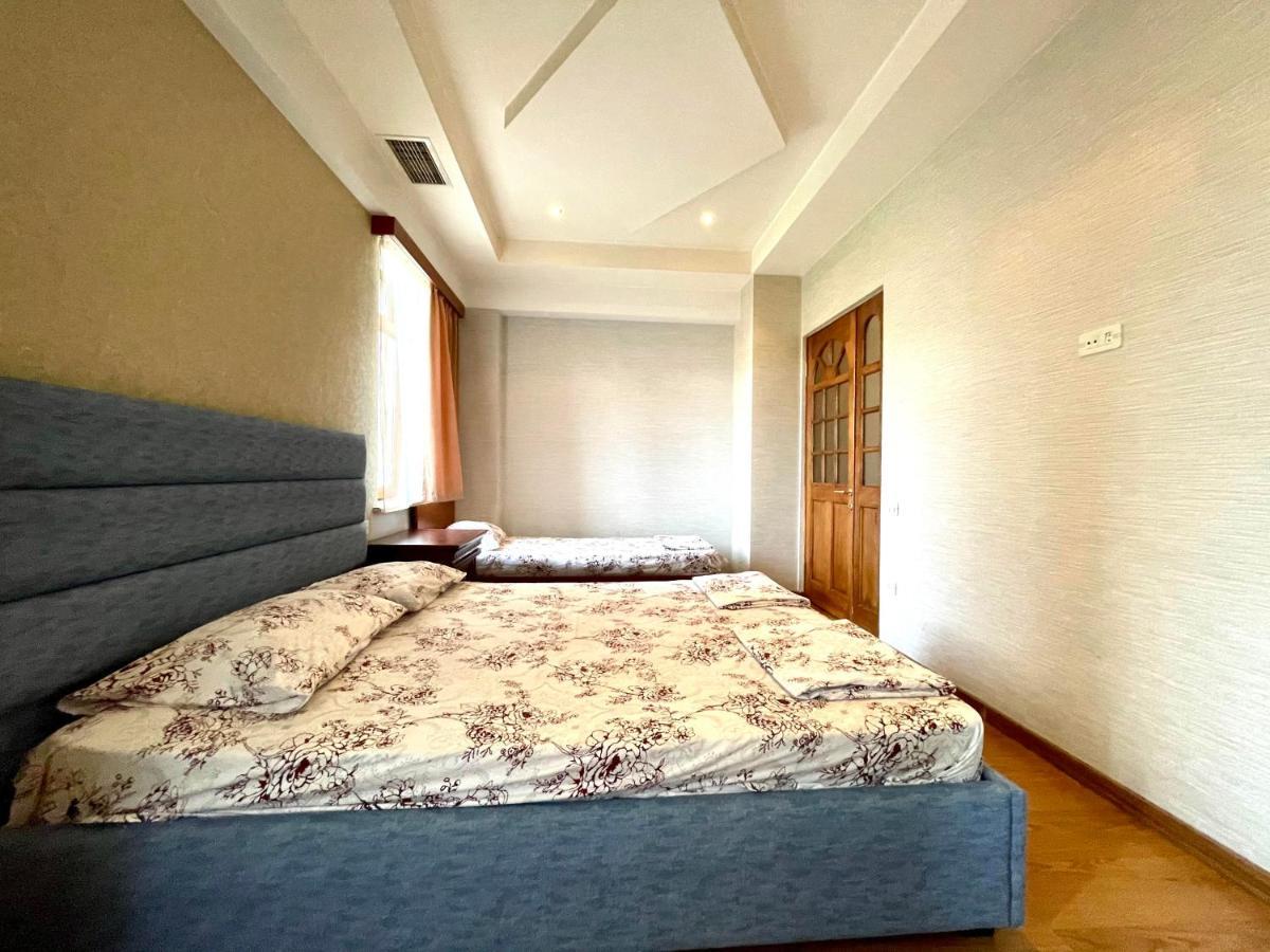 Apartments Emili يريفان المظهر الخارجي الصورة