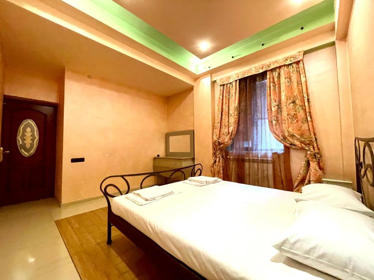 Apartments Emili يريفان المظهر الخارجي الصورة