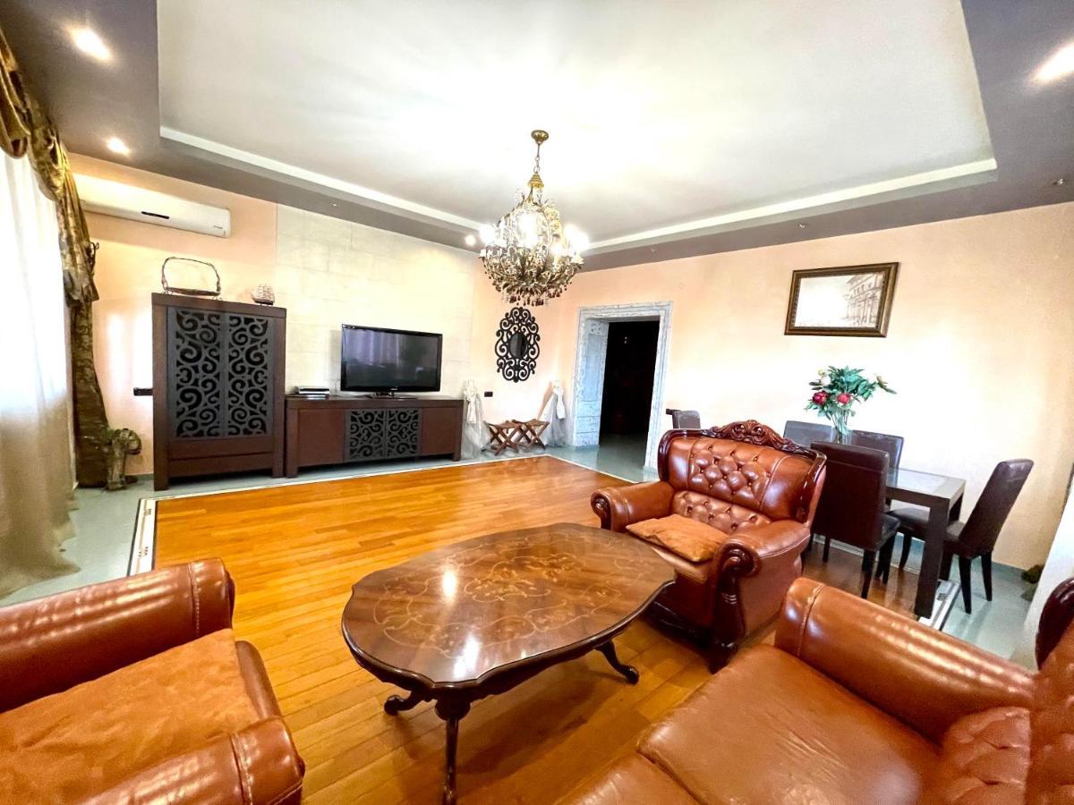 Apartments Emili يريفان المظهر الخارجي الصورة