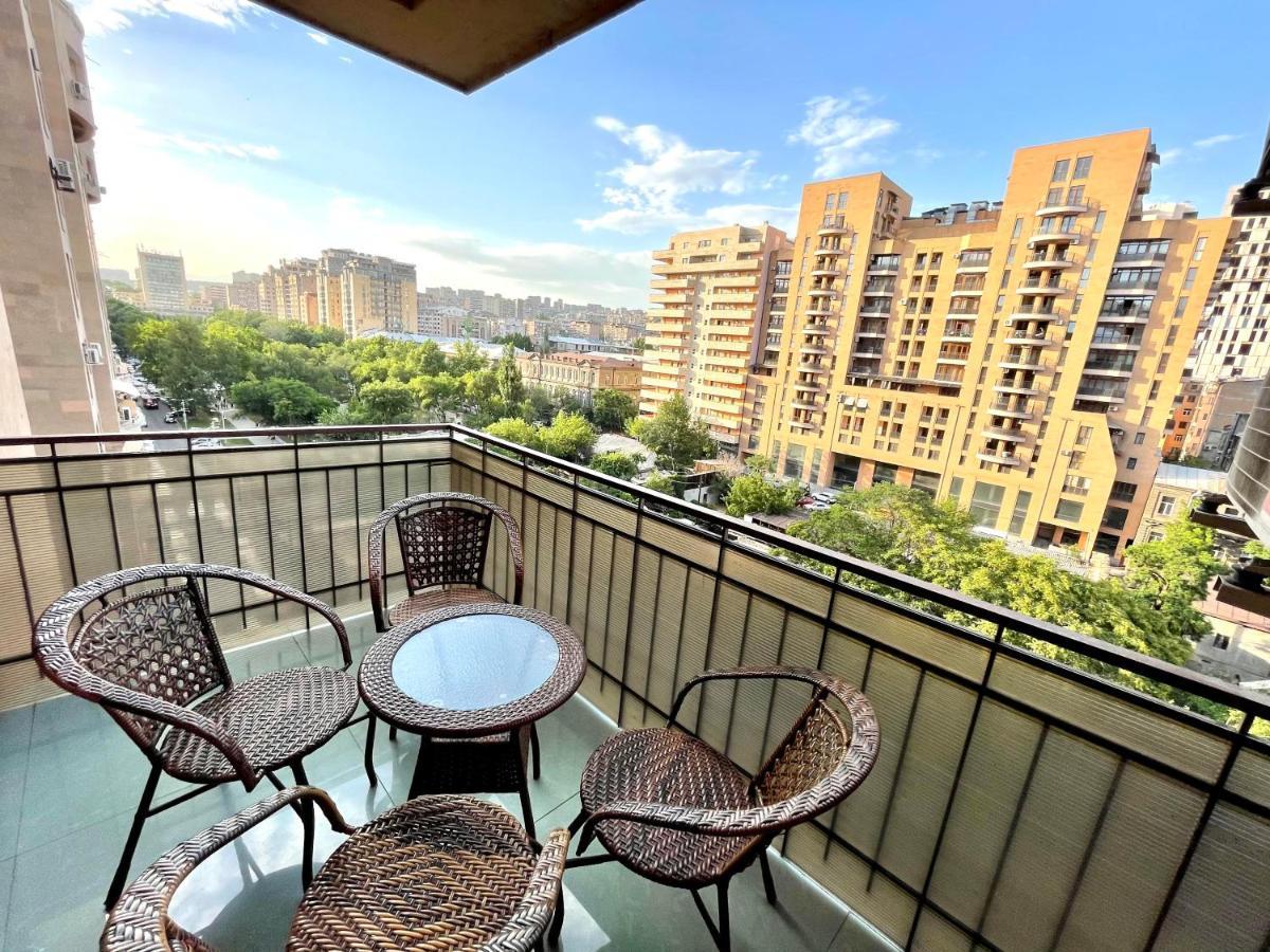 Apartments Emili يريفان المظهر الخارجي الصورة