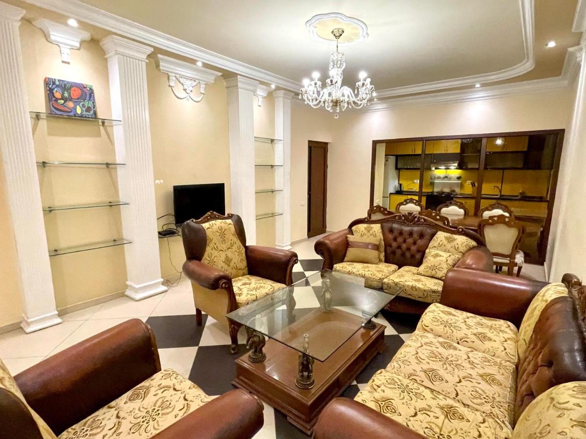 Apartments Emili يريفان المظهر الخارجي الصورة