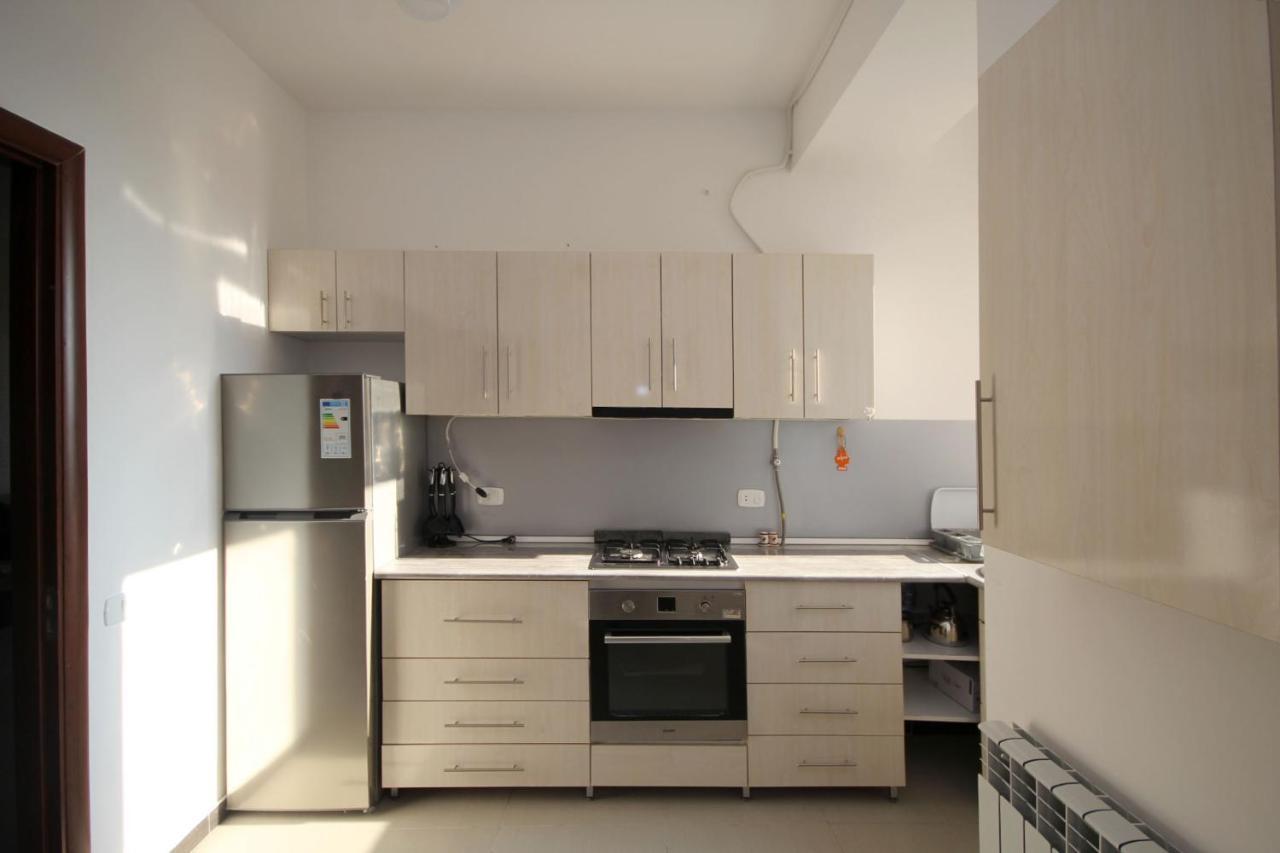 Apartments Emili يريفان المظهر الخارجي الصورة