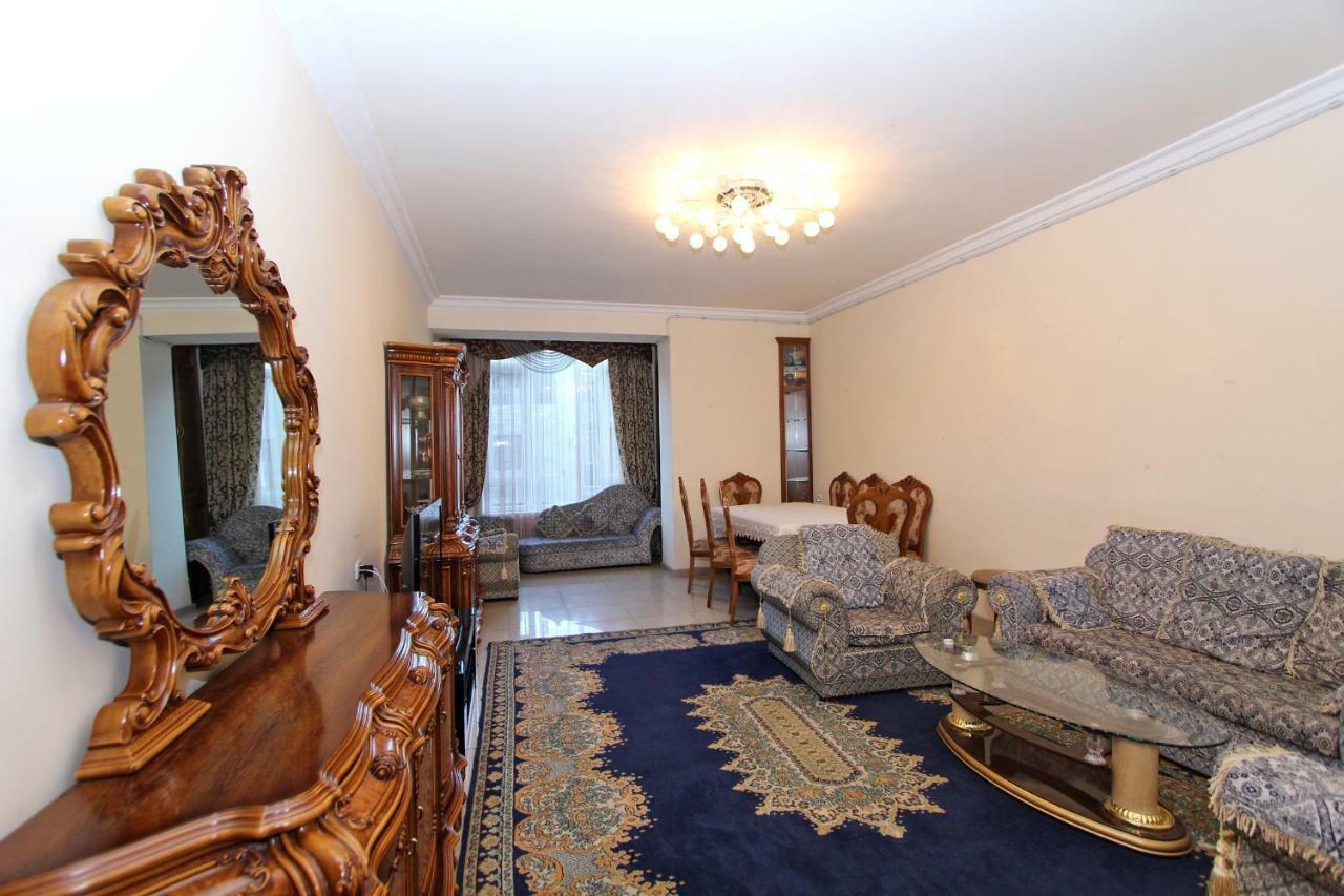 Apartments Emili يريفان المظهر الخارجي الصورة