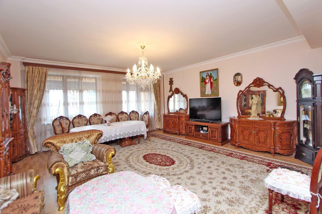 Apartments Emili يريفان المظهر الخارجي الصورة